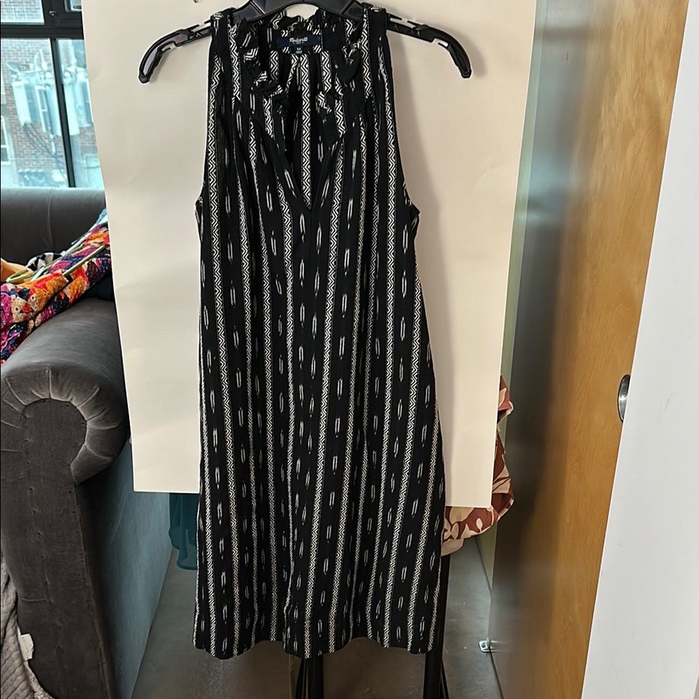 Madewell Black and White Patterned Sleeveless Dress with Pockets